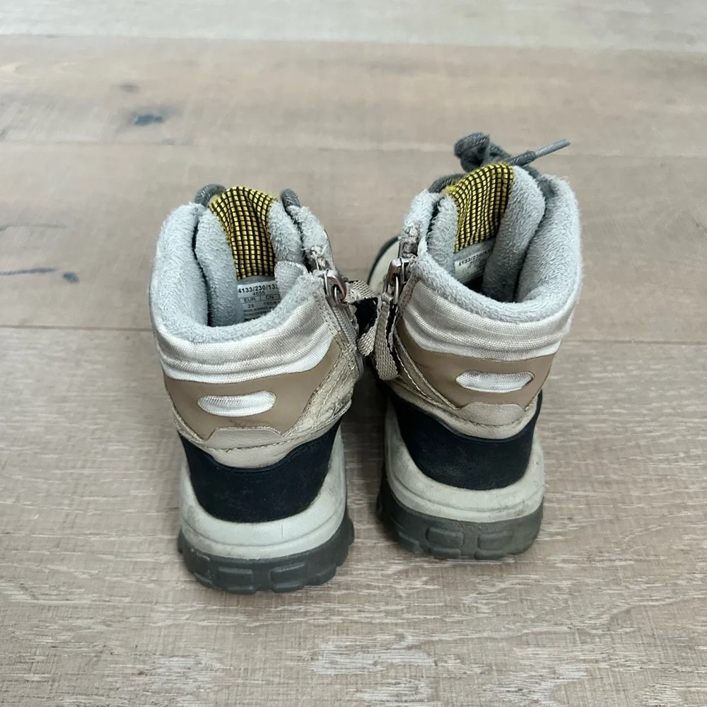 Zara Kids Boots in Black and Cream